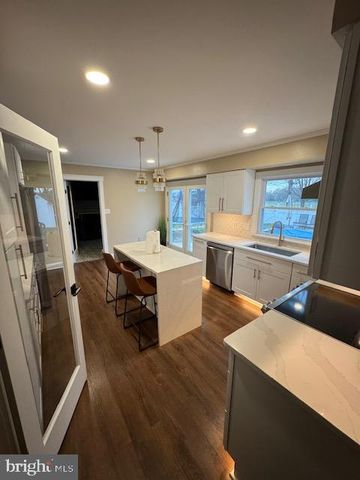 36 CURRANT DR, Newark, DE 19702