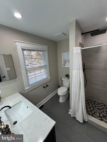 36 CURRANT DR, Newark, DE 19702