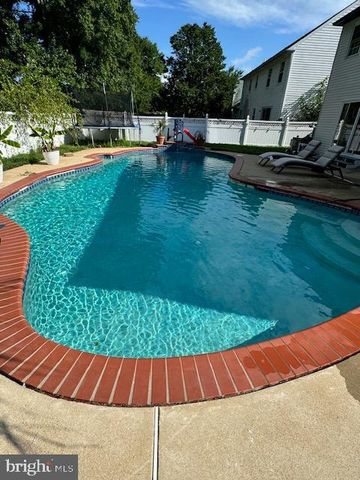 36 CURRANT DR, Newark, DE 19702