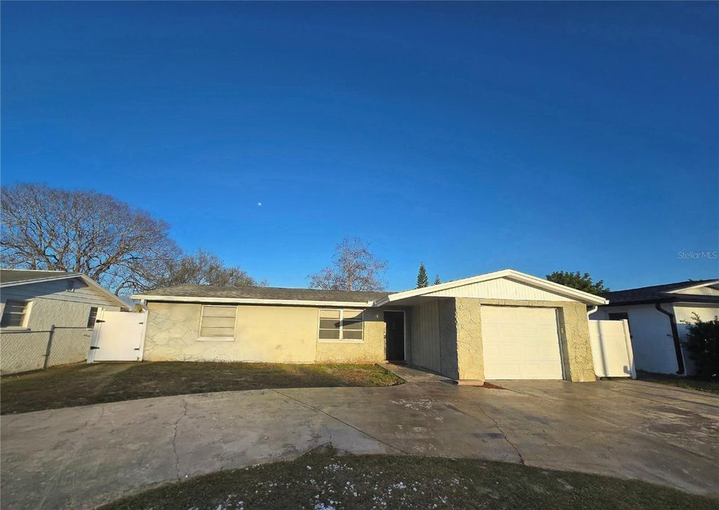 9240 STERLING LANE, Port Richey, FL 34668