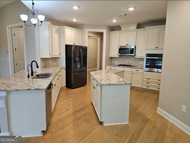 609 Tulip Poplar Drive, Peachtree City, GA 30269