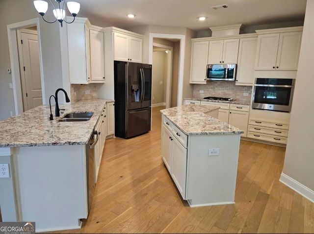 609 Tulip Poplar Drive, Peachtree City, GA 30269