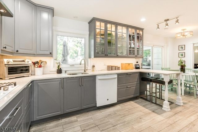 53 Nance Rd, West Orange Twp., NJ 07052