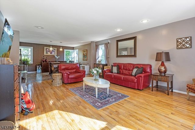53 Nance Rd, West Orange Twp., NJ 07052