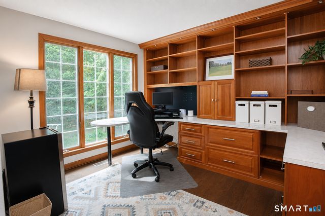45 Wyngate, Simsbury, CT 06070
