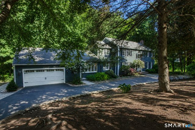 45 Wyngate, Simsbury, CT 06070