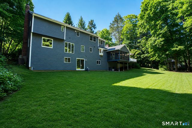 45 Wyngate, Simsbury, CT 06070