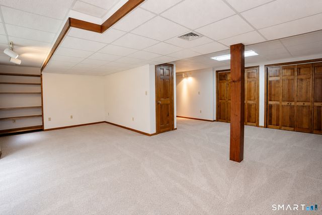 45 Wyngate, Simsbury, CT 06070