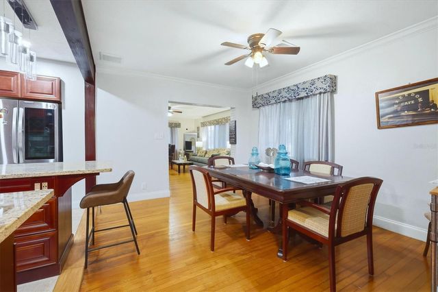 7096 54TH AVENUE N, St Petersburg, FL 33709