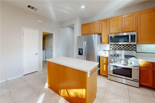 29285 Sand Creek Circle, Menifee, CA 92584