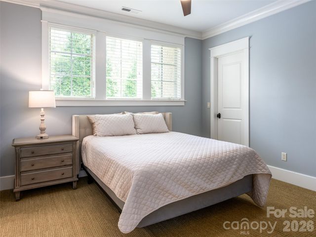 36 Ramble Way, Asheville, NC 28803