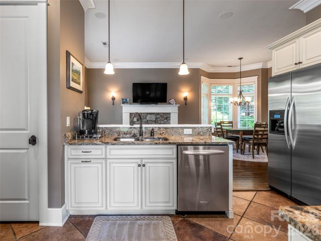 36 Ramble Way, Asheville, NC 28803
