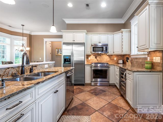 36 Ramble Way, Asheville, NC 28803