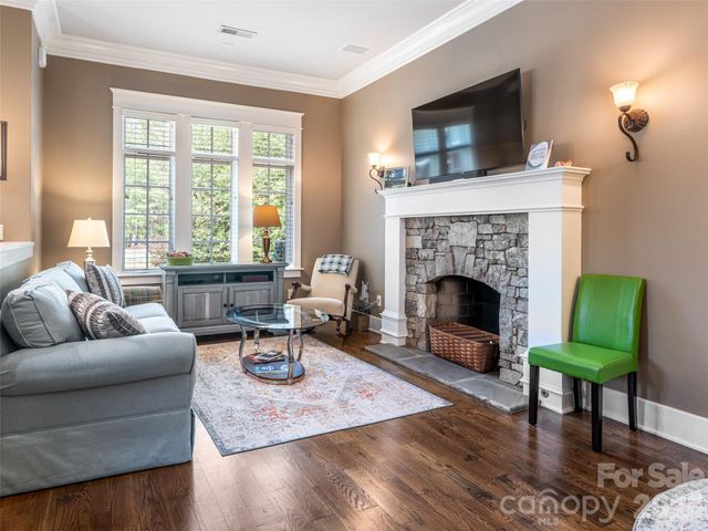 36 Ramble Way, Asheville, NC 28803