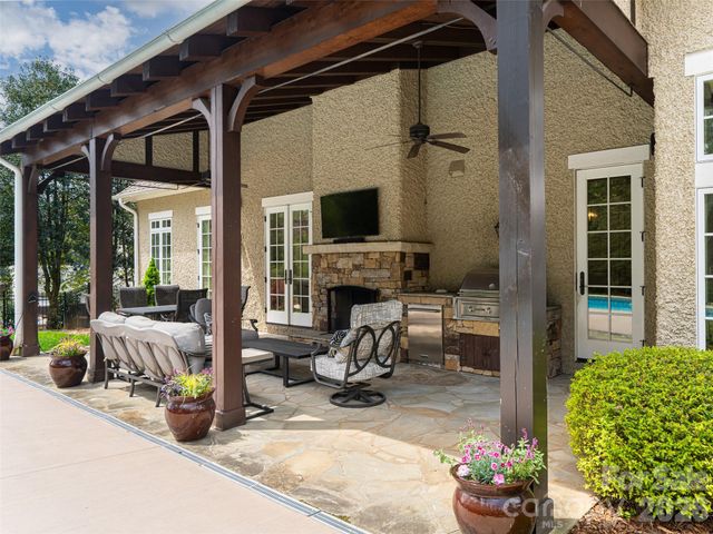 36 Ramble Way, Asheville, NC 28803