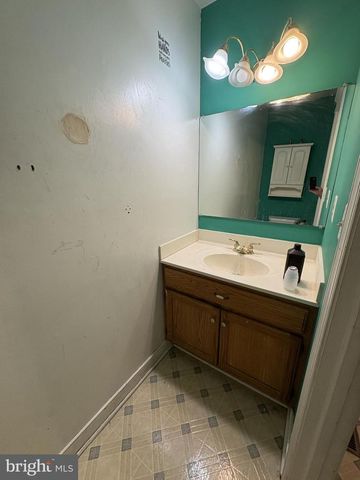 636 KNIGHTSBRIDGE DR, Hagerstown, MD 21740