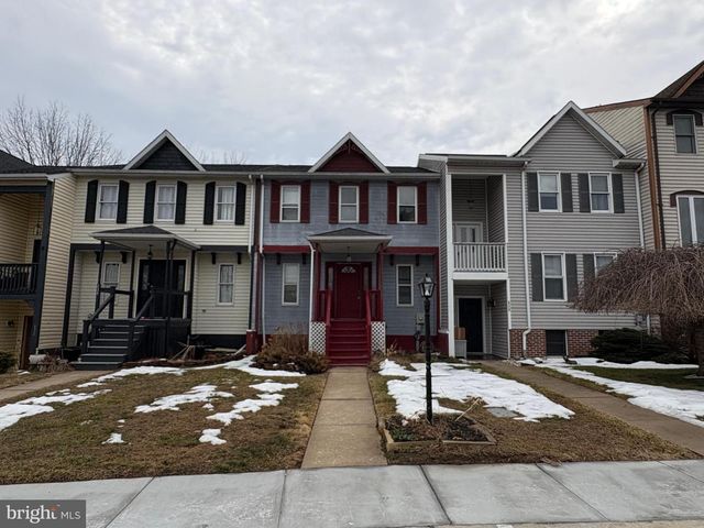 636 KNIGHTSBRIDGE DR, Hagerstown, MD 21740