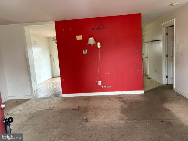 636 KNIGHTSBRIDGE DR, Hagerstown, MD 21740