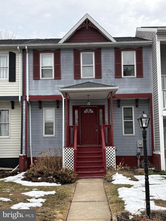 636 KNIGHTSBRIDGE DR, Hagerstown, MD 21740