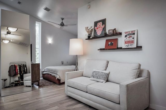 2928 E 13th ST B, Austin, TX 78702