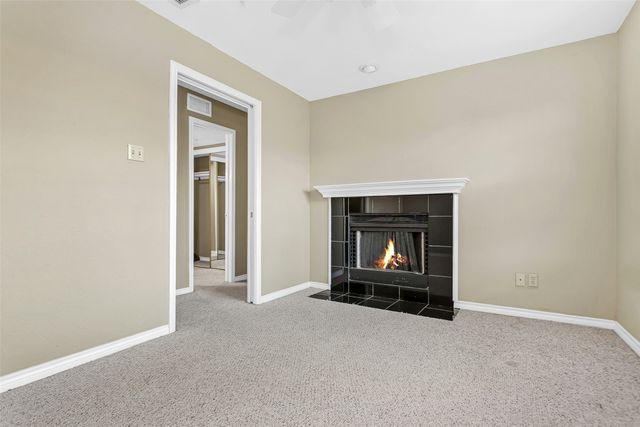 6004 Auburndale Avenue F, University Park, TX 75205