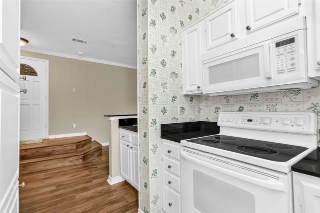 6004 Auburndale Avenue F, University Park, TX 75205