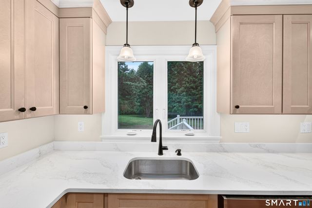 129 Asher Avenue, Stonington, CT 06379