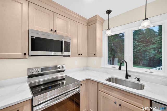 129 Asher Avenue, Stonington, CT 06379
