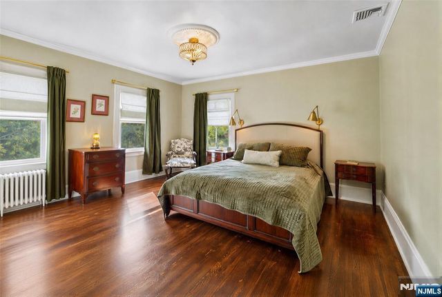 308 Woodside Avenue, Ridgewood, NJ 07450