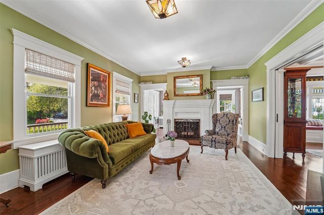 308 Woodside Avenue, Ridgewood, NJ 07450