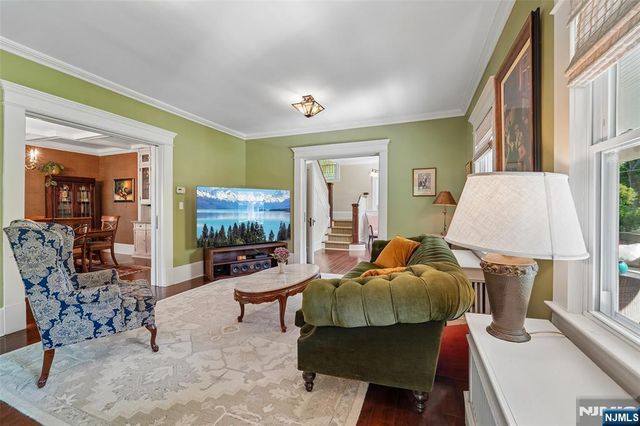 308 Woodside Avenue, Ridgewood, NJ 07450