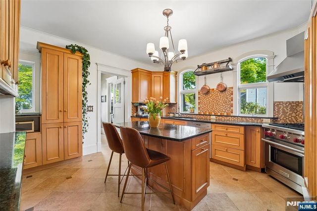 308 Woodside Avenue, Ridgewood, NJ 07450