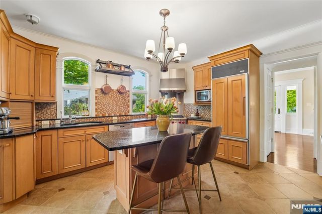 308 Woodside Avenue, Ridgewood, NJ 07450