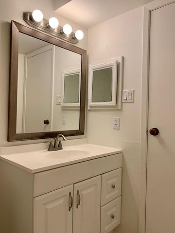 2025 Augusta Drive 203, Houston, TX 77057