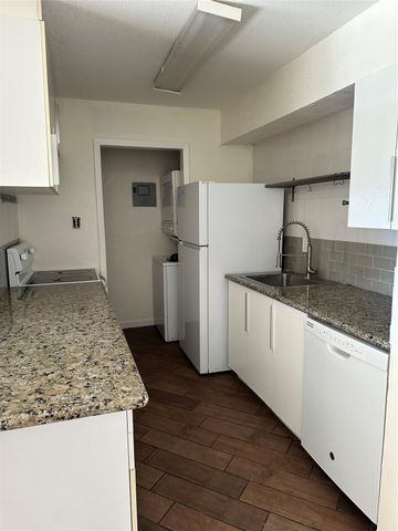 10603 S Wilcrest Drive 23, Houston, TX 77099