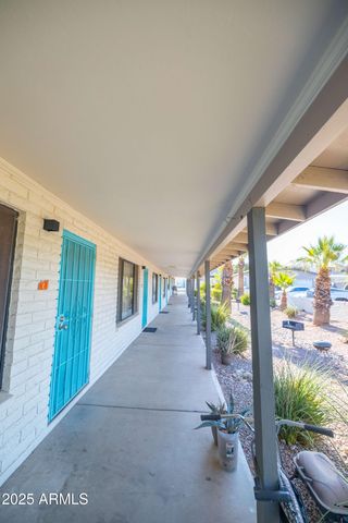 2011 N 51ST Street, Phoenix, AZ 85008
