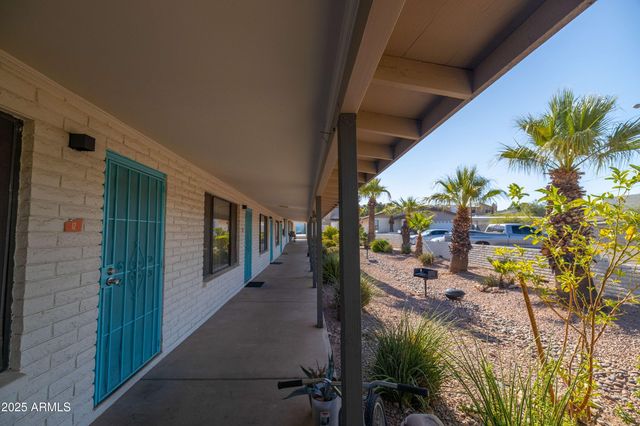 2011 N 51ST Street, Phoenix, AZ 85008