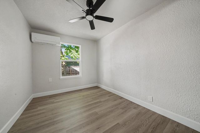 115 E Jackson Street, Ione, CA 95640
