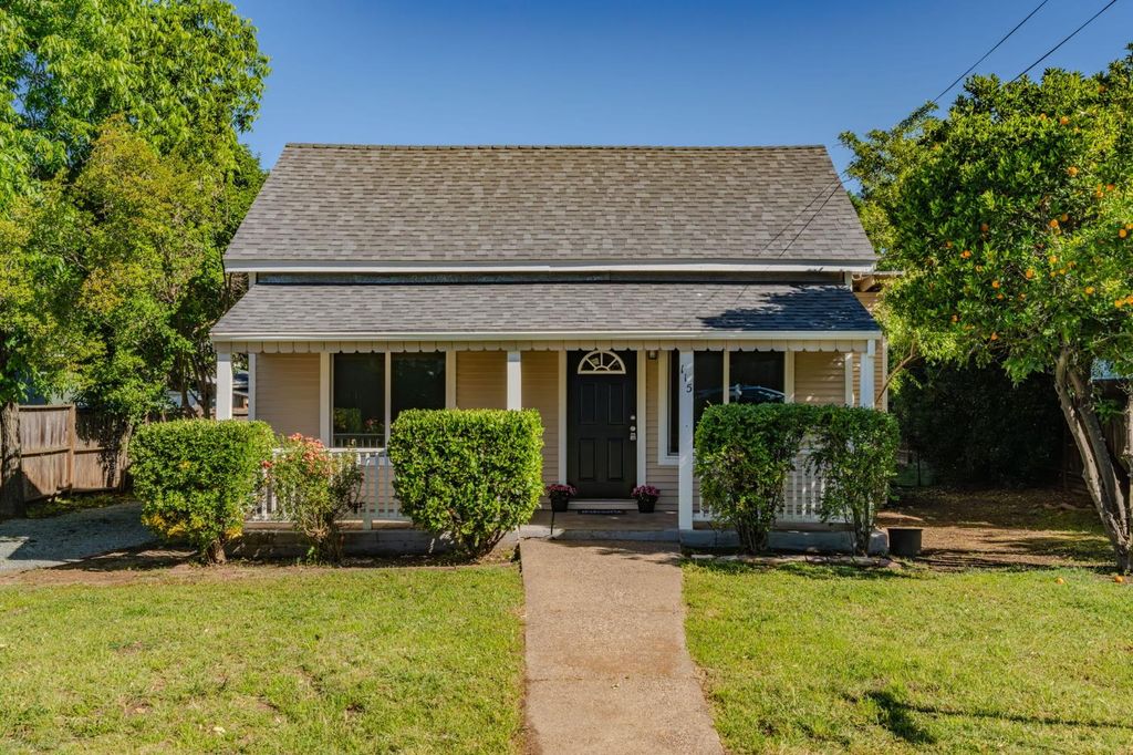 115 E Jackson Street, Ione, CA 95640