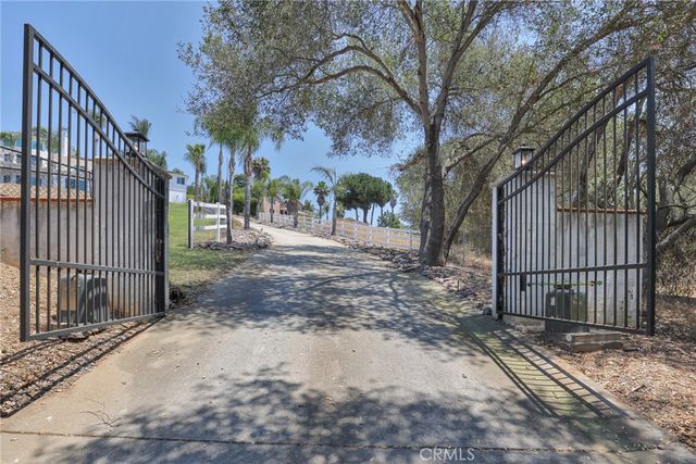 1303 Sycamore Heights, Fallbrook, CA 92028