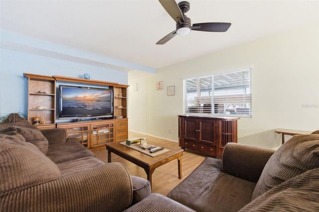 6100 62ND AVENUE N 38, Pinellas Park, FL 33781