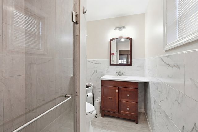 38 Prospect St, Ludlow, MA 01056