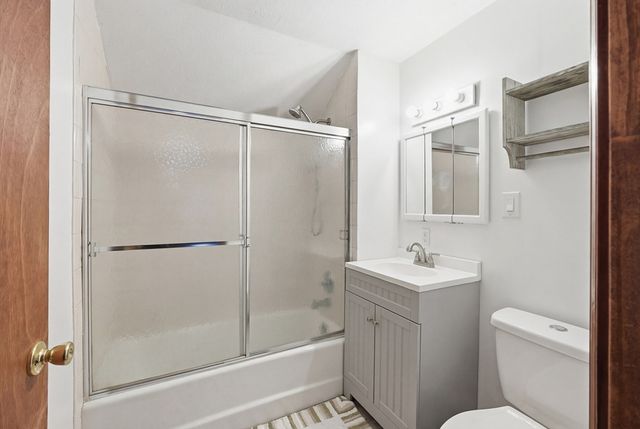 38 Prospect St, Ludlow, MA 01056
