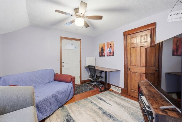 38 Prospect St, Ludlow, MA 01056
