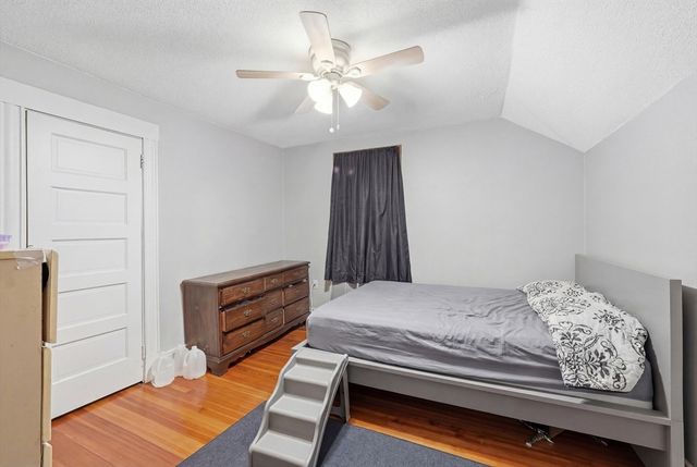 38 Prospect St, Ludlow, MA 01056