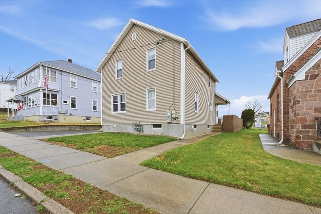 38 Prospect St, Ludlow, MA 01056