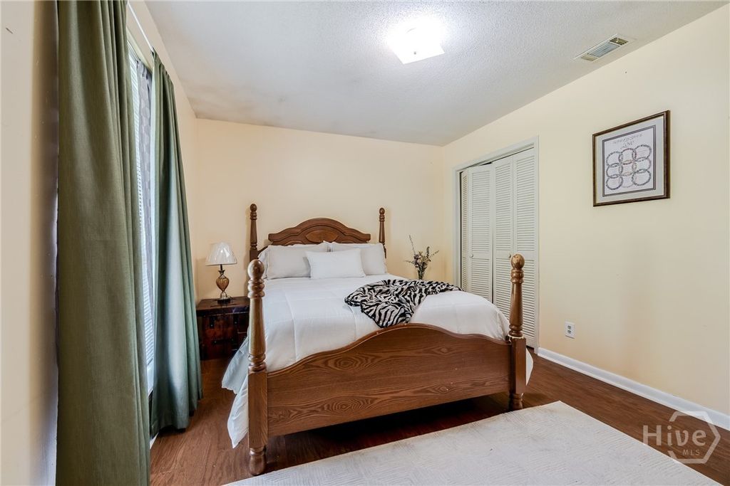 Image 19 of property listing at 1642 Eleanor Street, Savannah, GA 31415