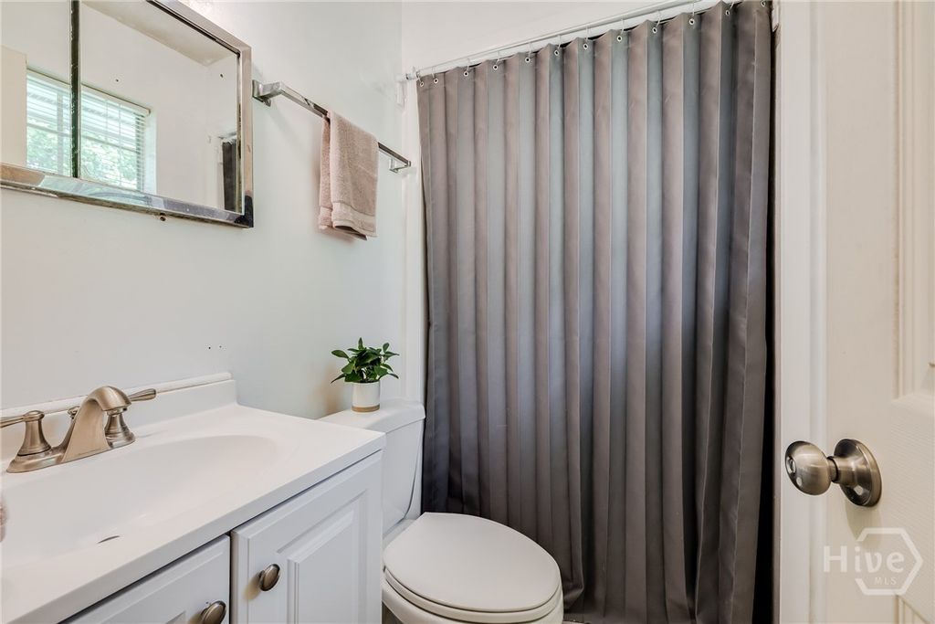 Image 22 of property listing at 1642 Eleanor Street, Savannah, GA 31415