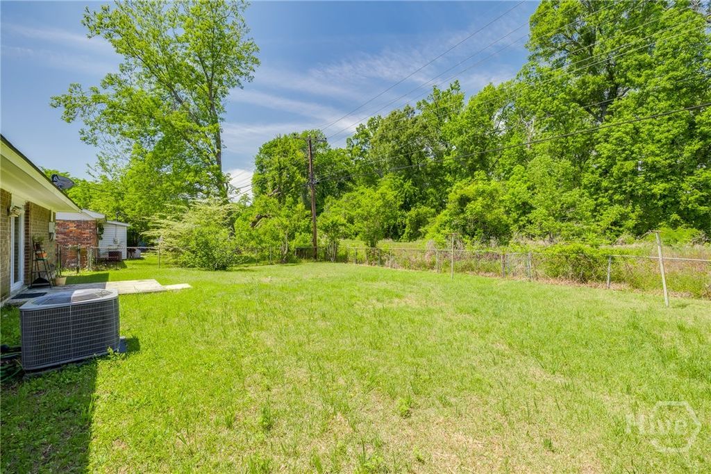 Image 28 of property listing at 1642 Eleanor Street, Savannah, GA 31415