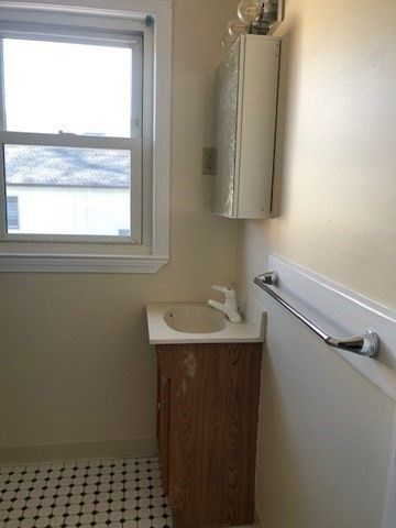 148 B 2, Lowell, MA 01851